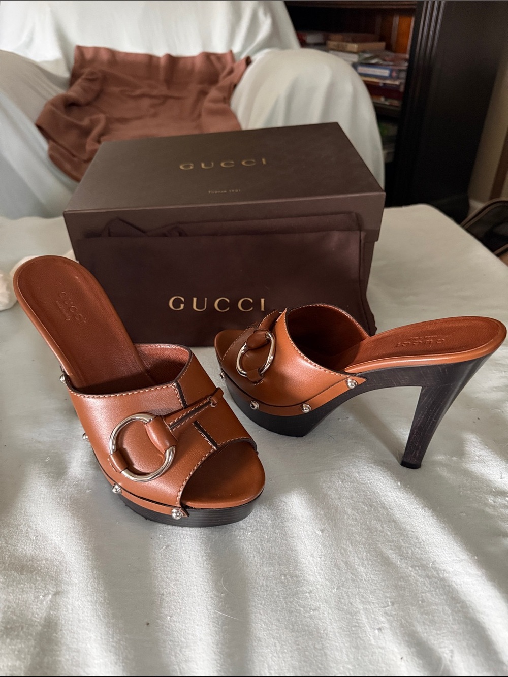 Gucci Brown Leather Ring-Detail Platform Mules